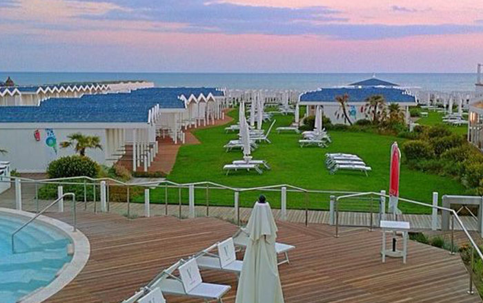 V Lounge Beach Ostia: un nuovo concetto di stabilimento